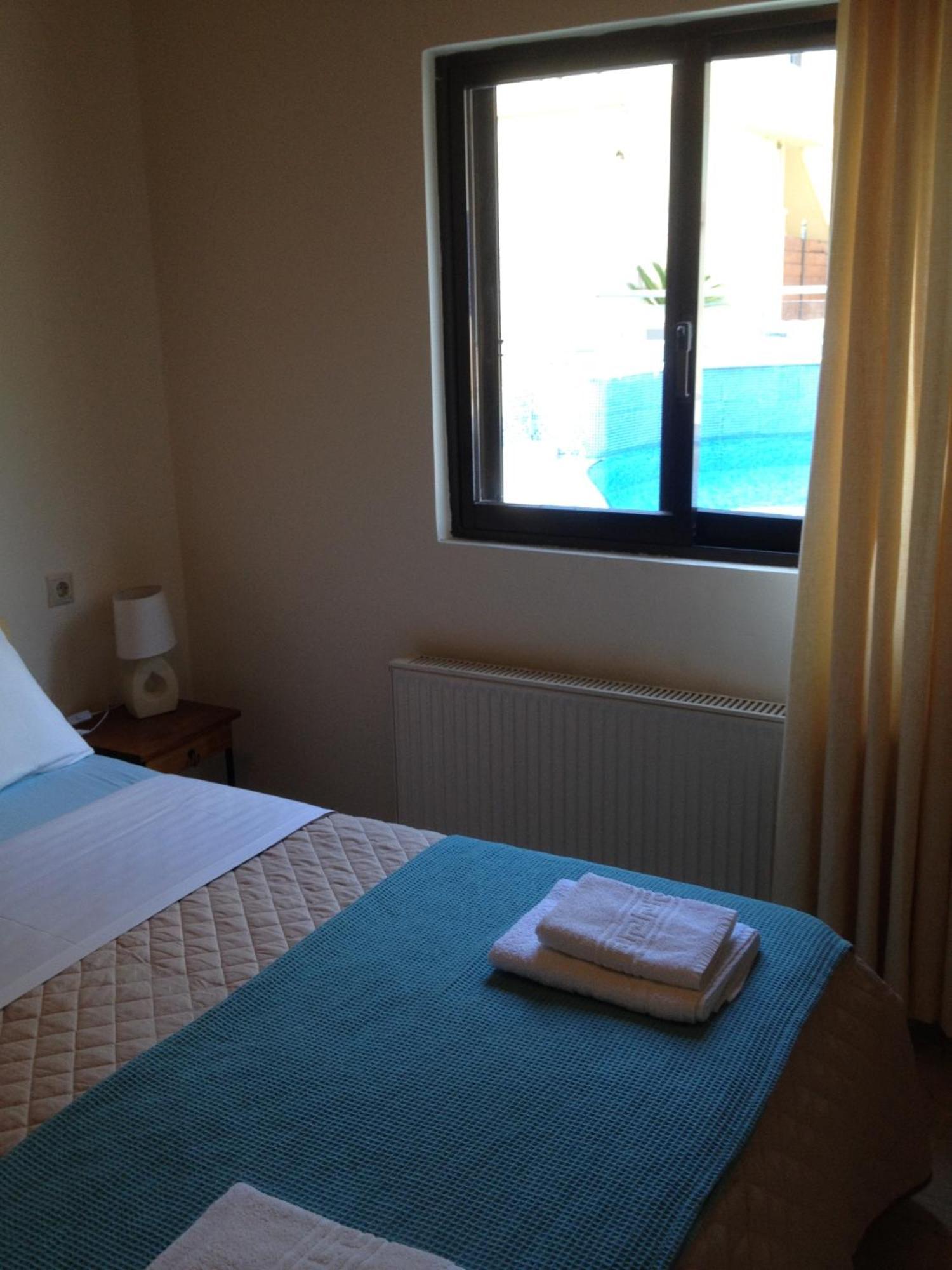 Angelica Studios And Apartments Agia Marina  Room photo