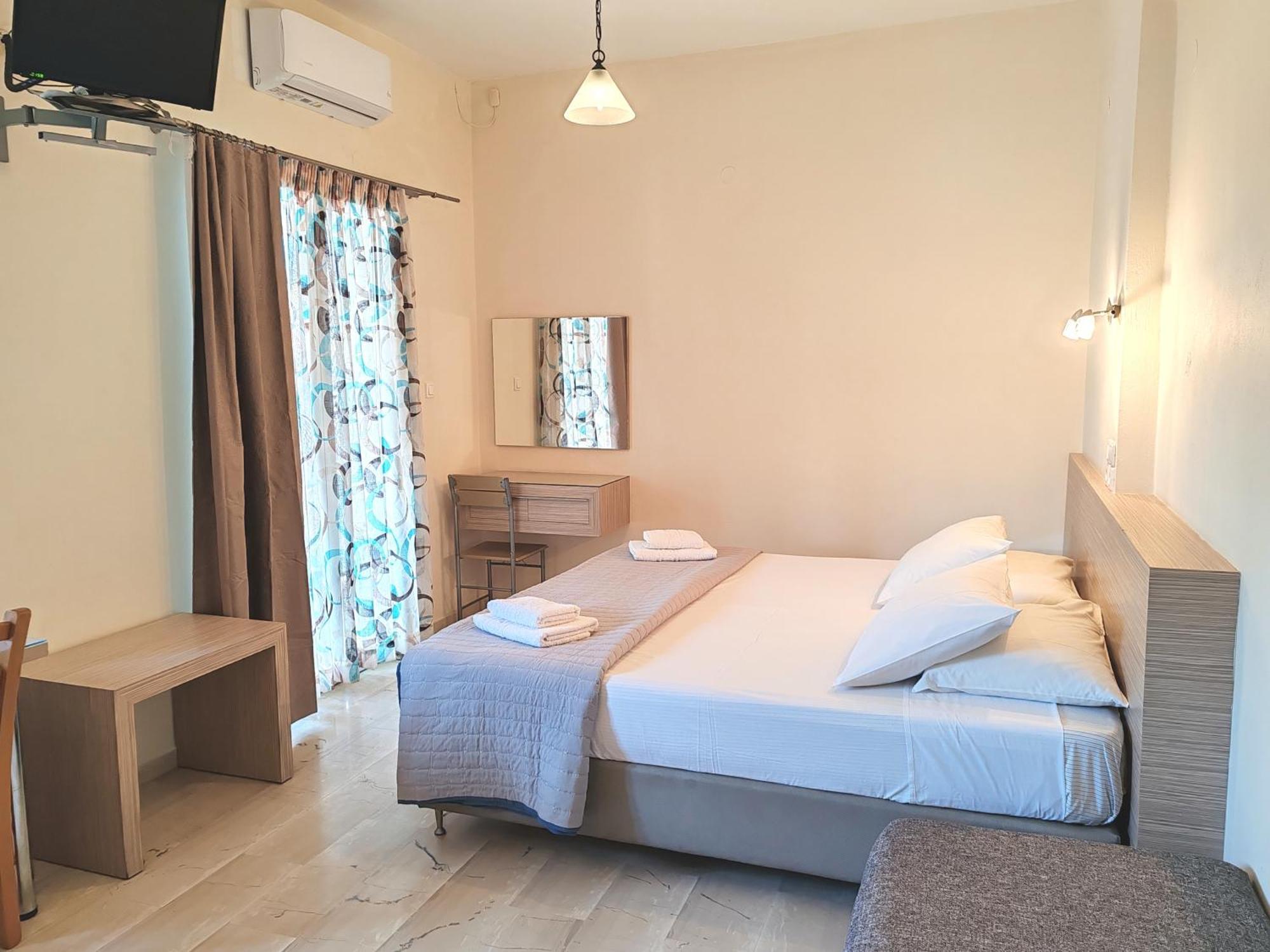 Angelica Studios And Apartments Agia Marina  Exterior photo