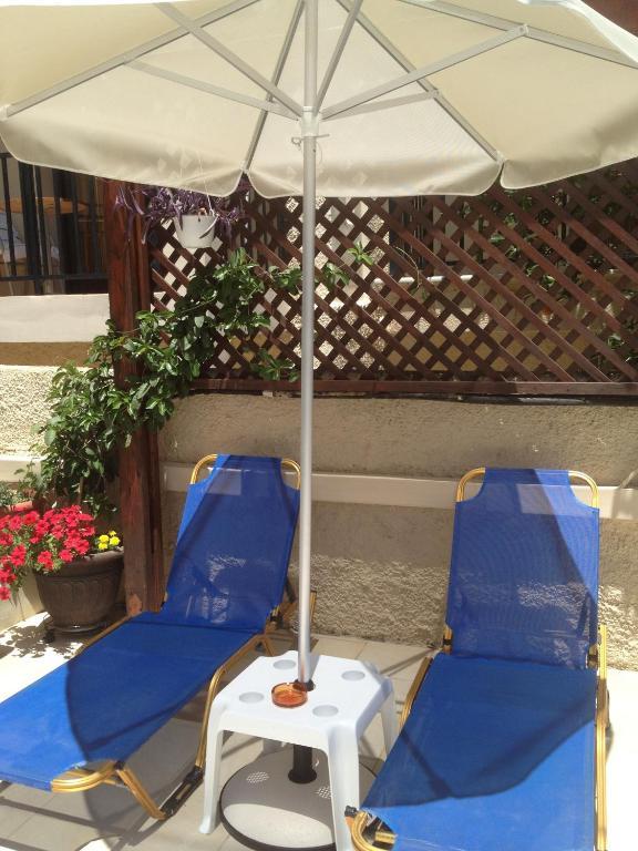 Angelica Studios And Apartments Agia Marina  Exterior photo