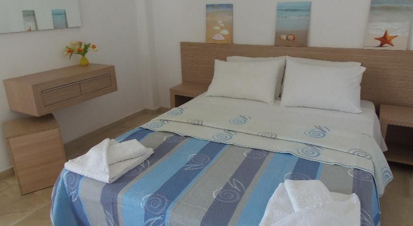 Angelica Studios And Apartments Agia Marina  Exterior photo
